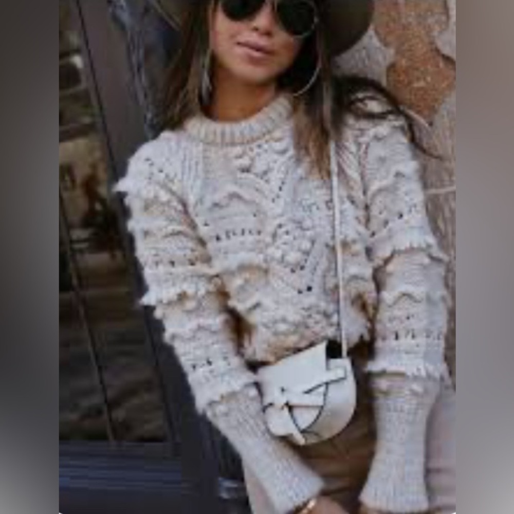 Zara Sz. S Cream Sweater. Made in turkey. Full length.